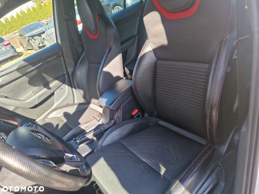 Skoda Octavia 2.0 TSI (Green tec) RS - 11