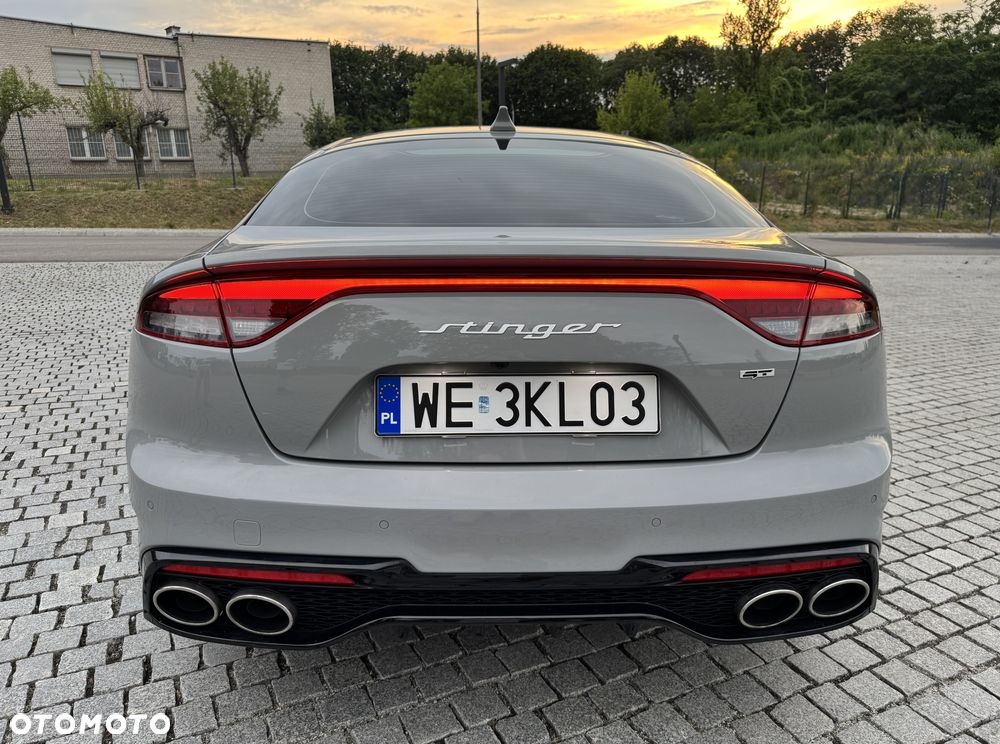 Kia Stinger - 8