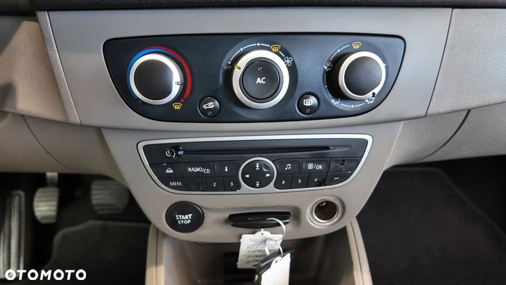 Renault Megane 1.6 16V Color Edition - 38