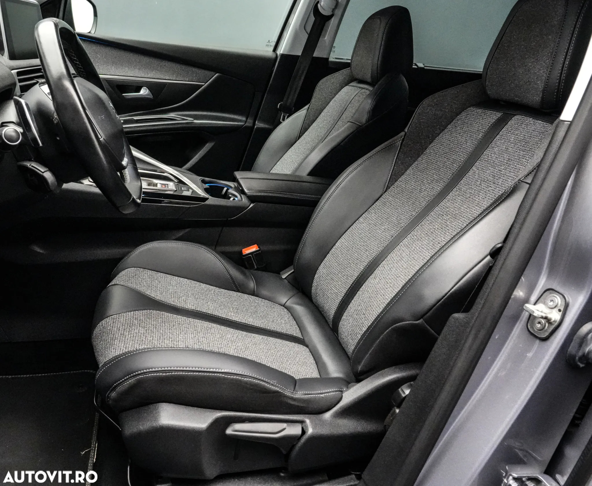 Peugeot 5008 1.2L PureTech EAT8 S&S Allure Pack - 14