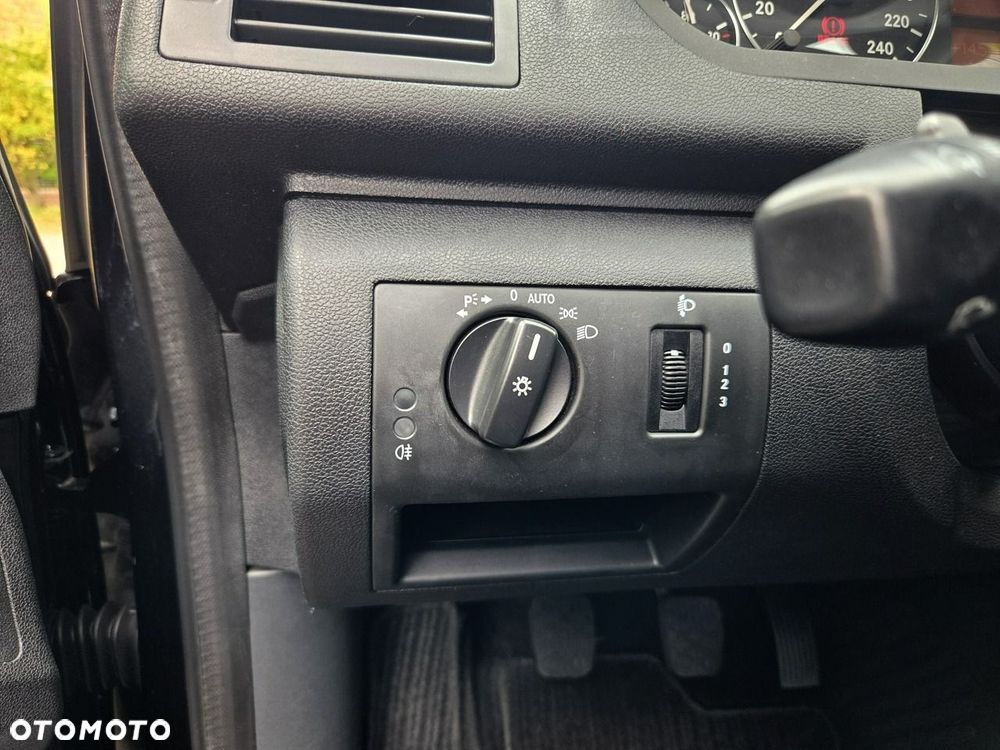 Mercedes-Benz Klasa A 160 BlueEFFICIENCY Elegance - 16