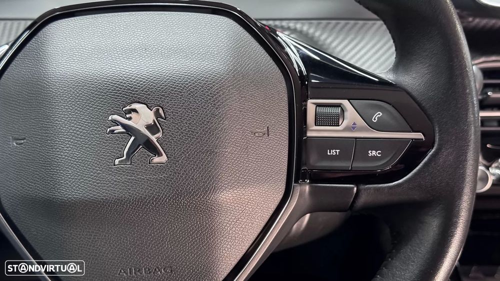 Peugeot 2008 1.2 PureTech Allure Pack - 25