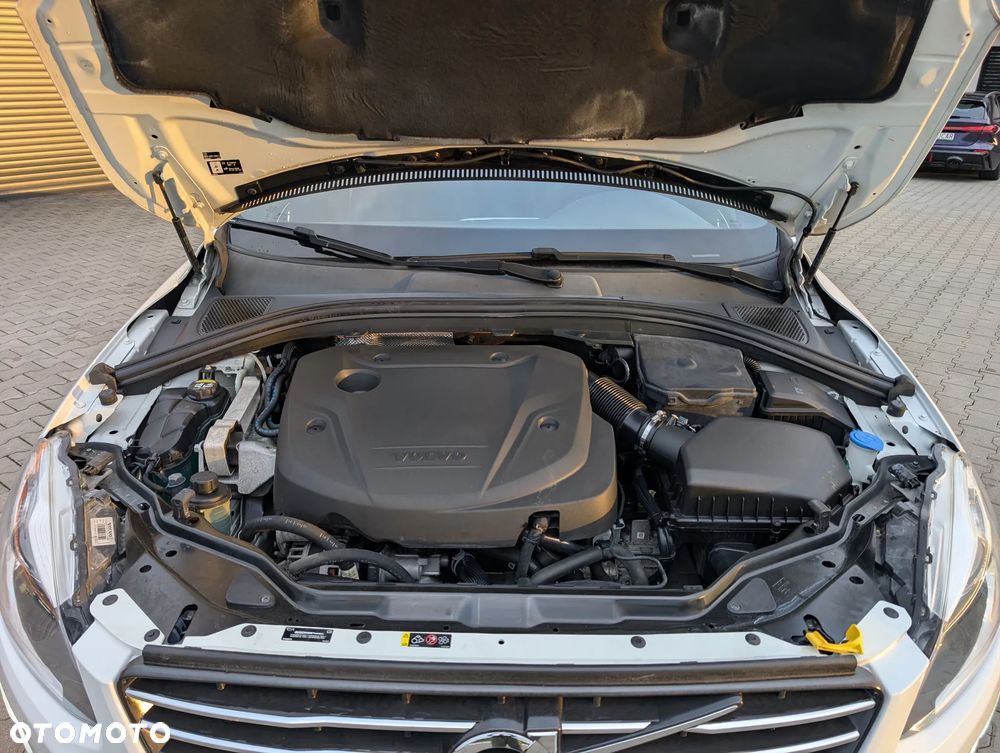 Volvo XC 60 D3 Momentum - 19
