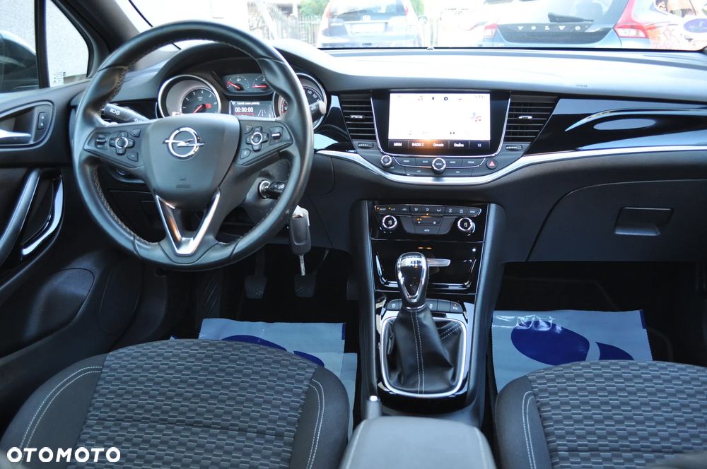 Opel Astra 1.4 Turbo Innovation - 18
