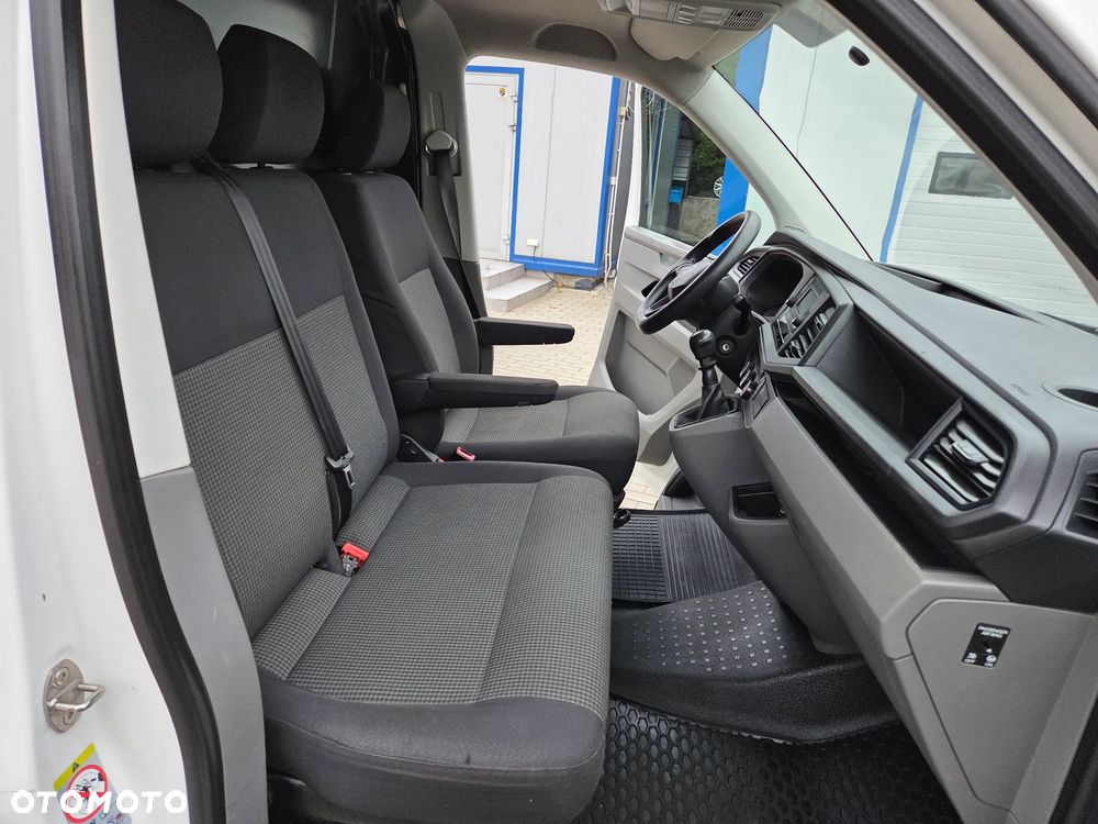 Volkswagen Transporter L2H1 - 24
