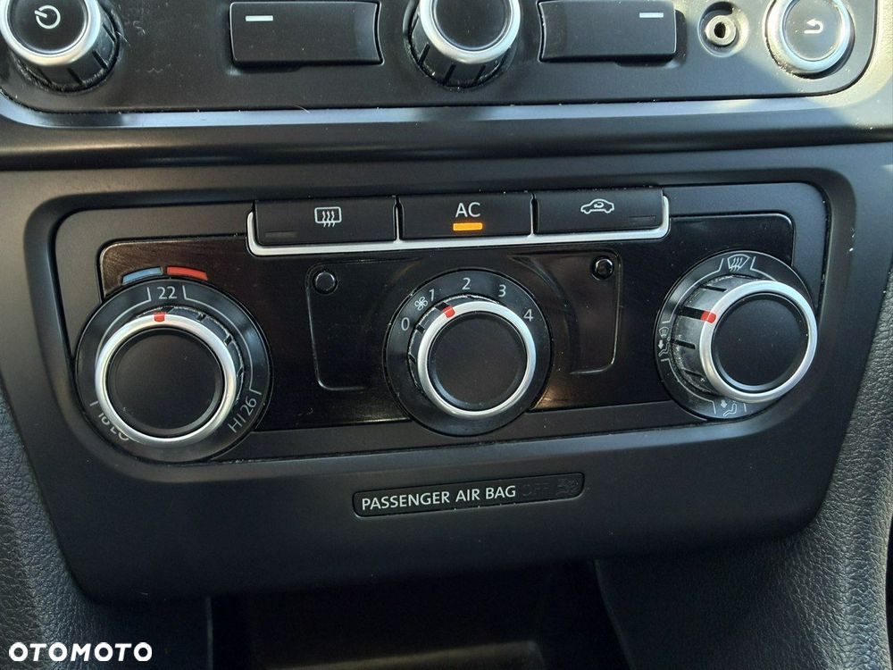 Volkswagen Golf - 18