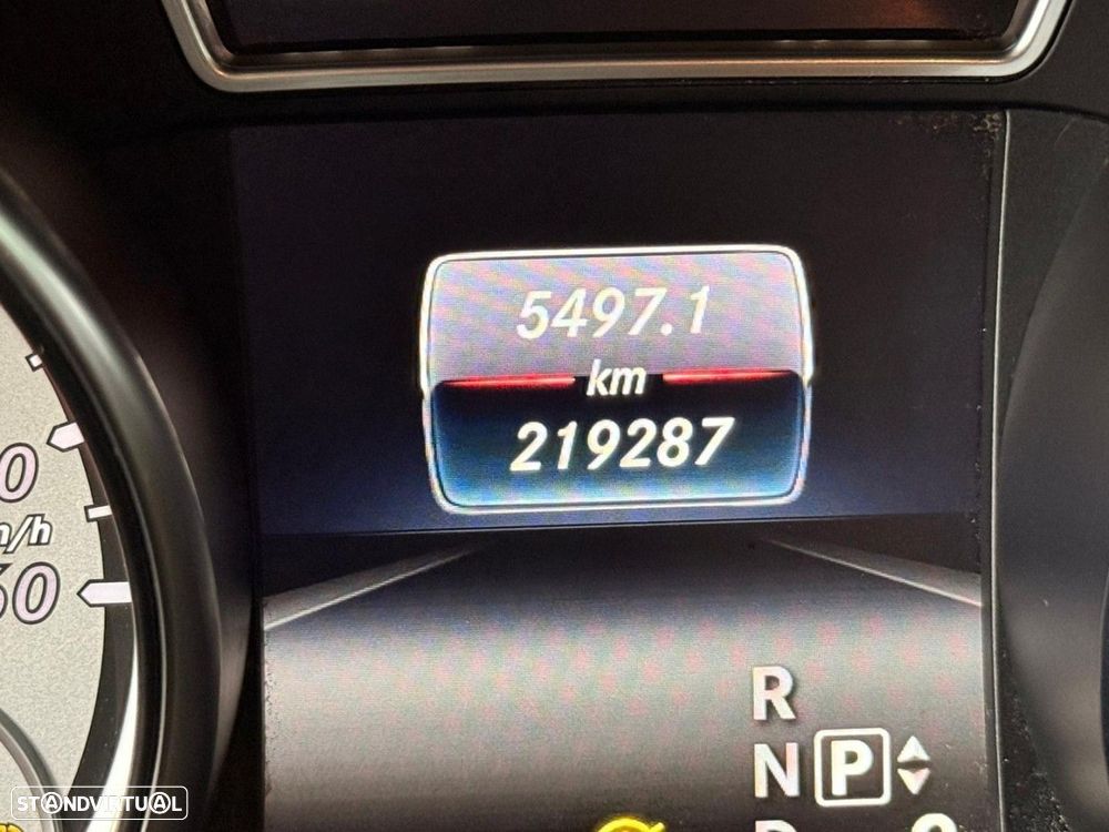 Mercedes-Benz CLA 200 d Shooting Brake AMG Line Aut. - 6