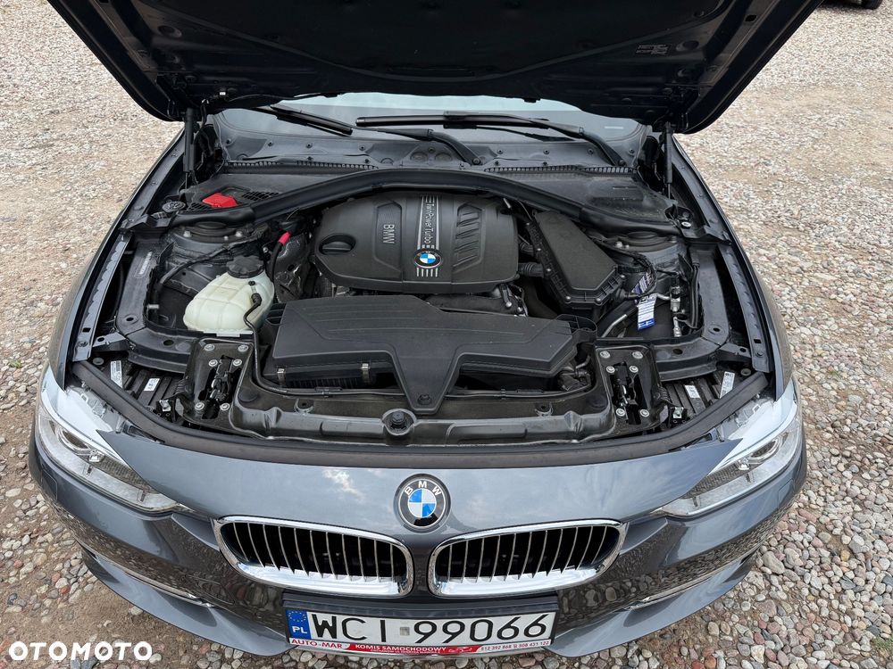 BMW Seria 3 320d - 28