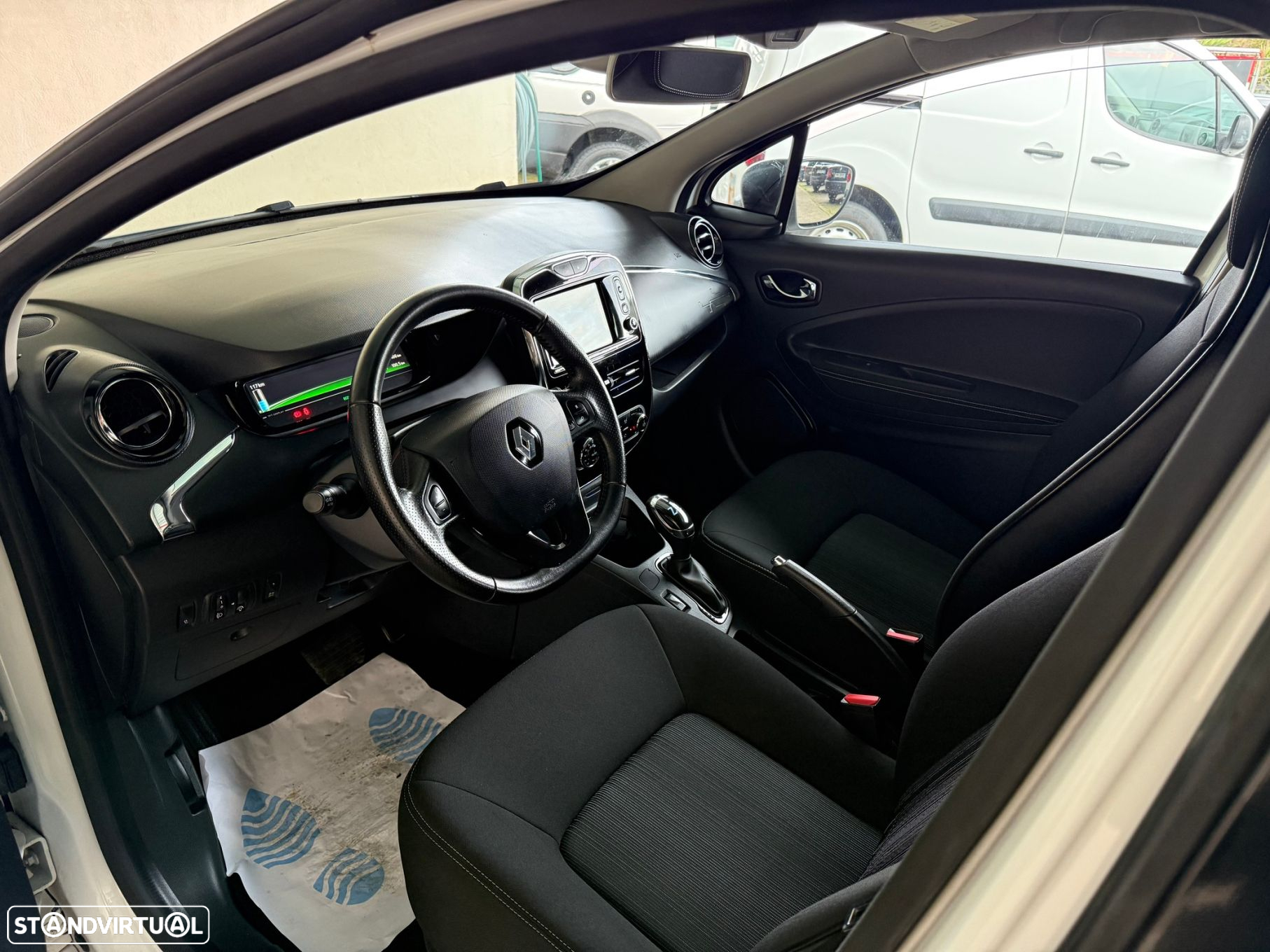 Renault Zoe - 10