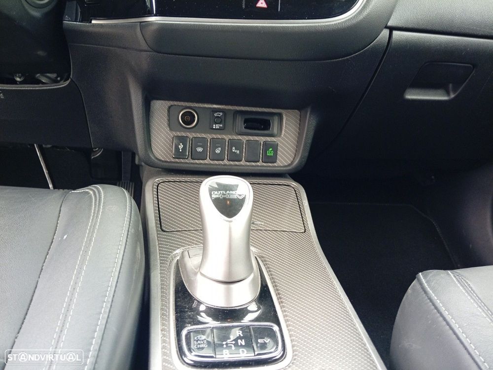 Mitsubishi Outlander 2.4 Intense - 11