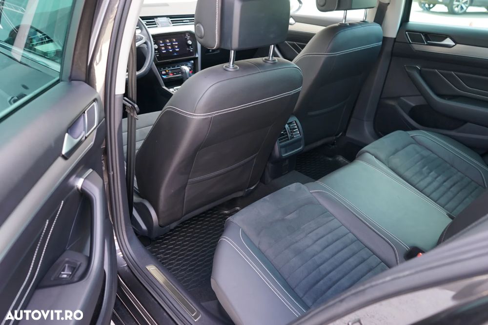 Volkswagen Passat 2.0 TDI DSG Highline - 27