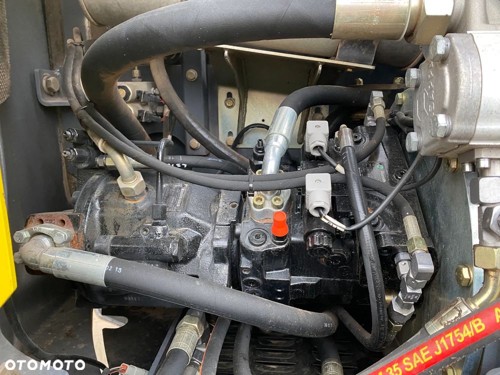 Terex TW85, GŁOWICA POWERTILT, 2 ŁYŻKI, RAMIĘ 3X ŁAMANE, KRÓTKI TYŁ, Z NIEMIEC, SUPER STAN, - 26