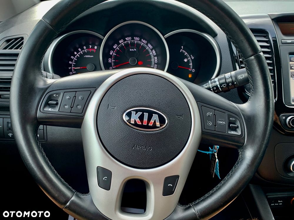 Kia Venga 1.4 CVVT UEFA EURO 2016 - 18