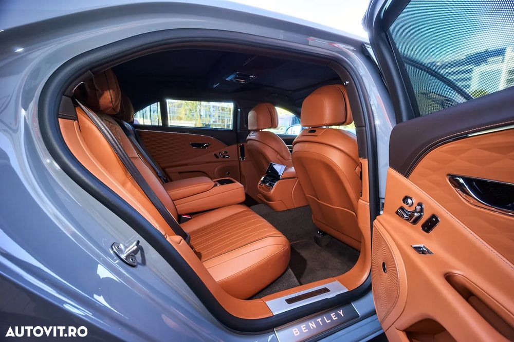 Bentley Flying Spur - 17