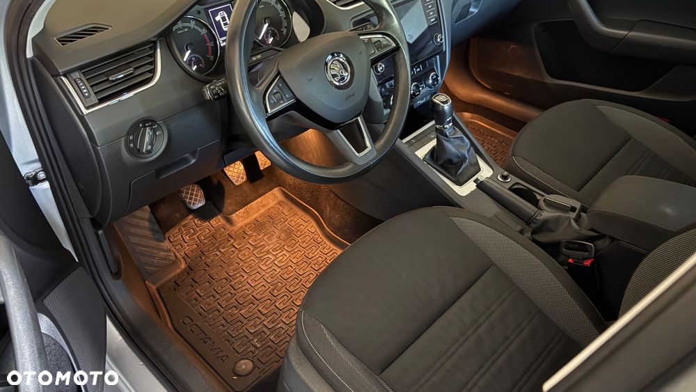 Skoda Octavia 1.5 TSI ACT Ambition - 15