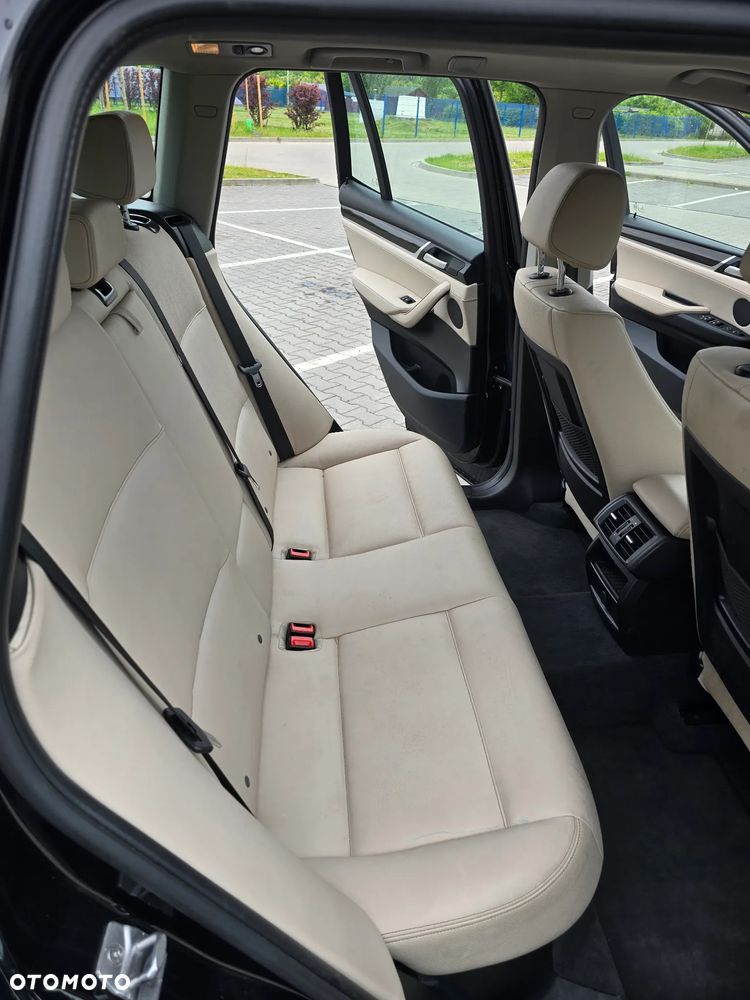 BMW X3 xDrive20d Advantage - 29