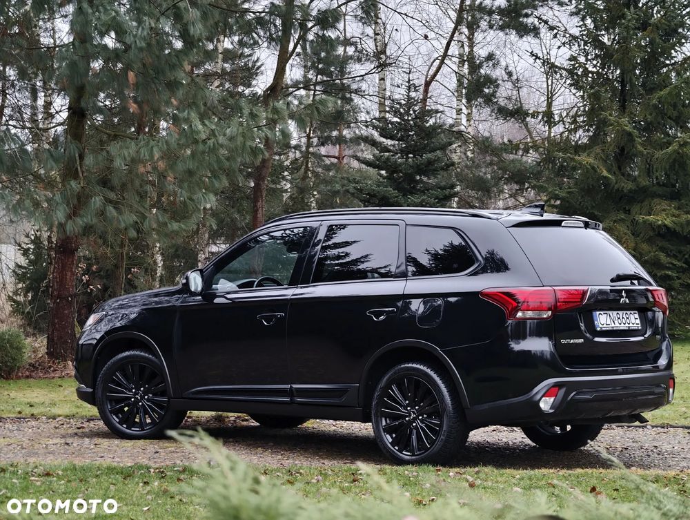 Mitsubishi Outlander 2.4 4WD CVT Intense - 29