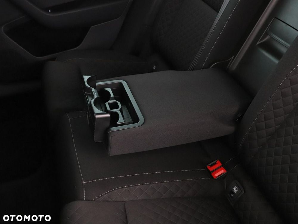 Skoda Superb 2.0 TDI DSG Ambition - 40