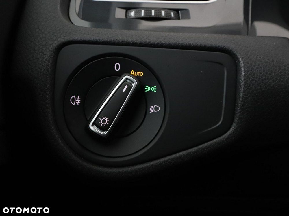 Volkswagen Golf 1.5 TSI ACT (BlueMotion Technology) DSG Comfortline - 32