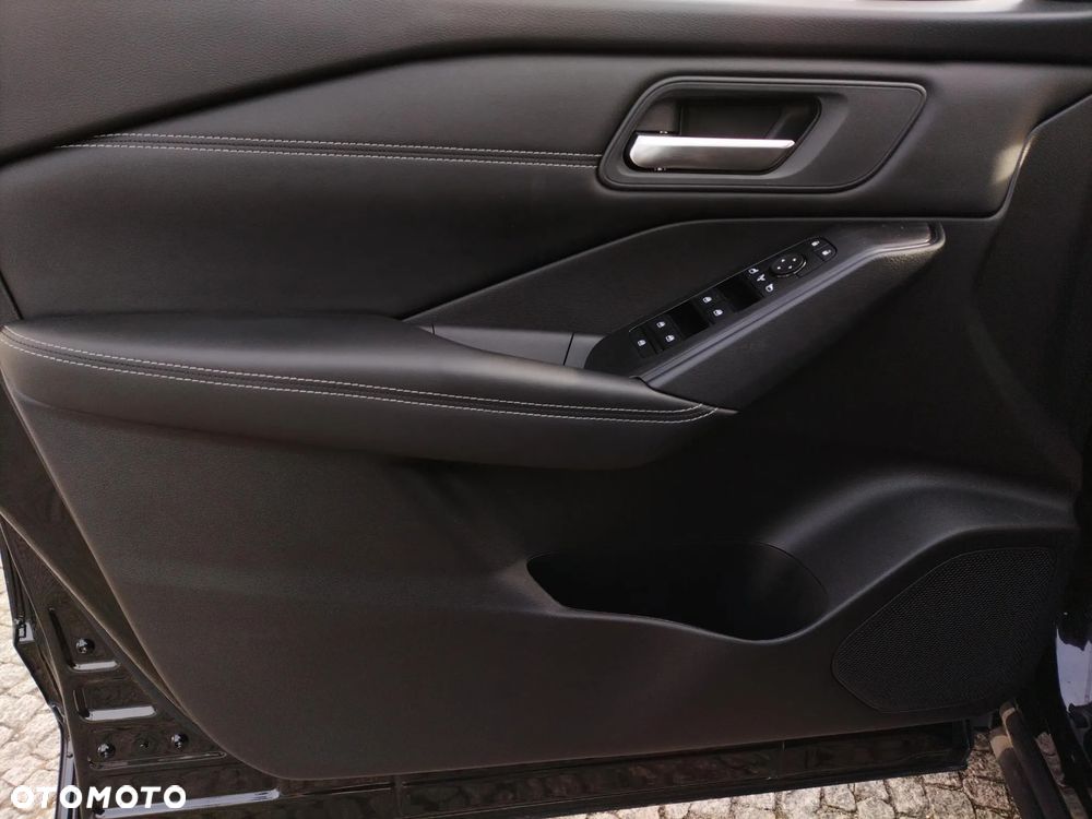 Nissan Qashqai 1.3 DIG-T Acenta DCT - 19