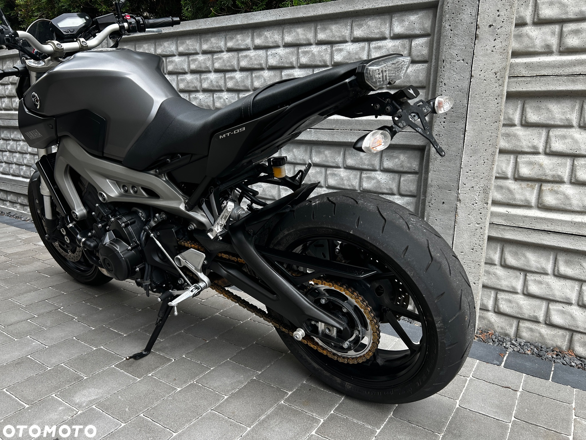 Yamaha MT - 16