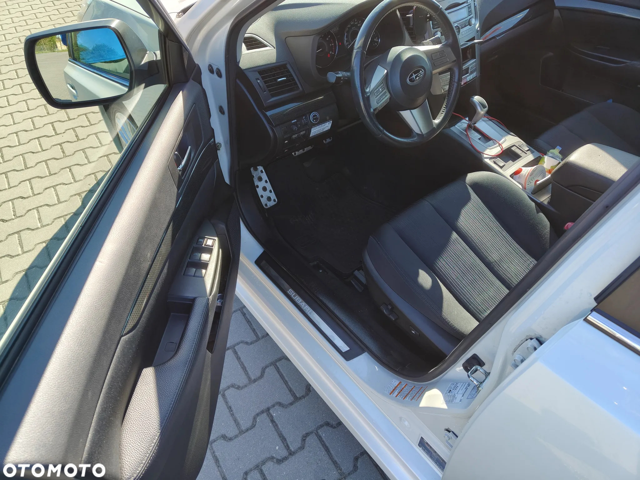 Subaru Legacy 2.5i Sport - 9
