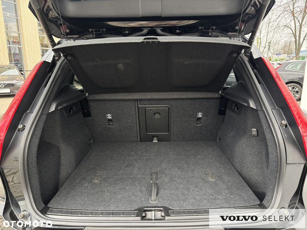 Volvo XC 40 - 23