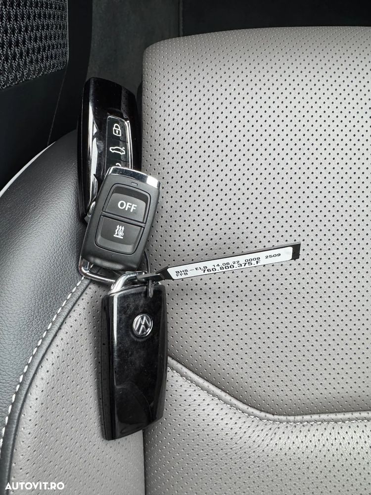 Volkswagen Touareg V6 TDI R-Style - 27