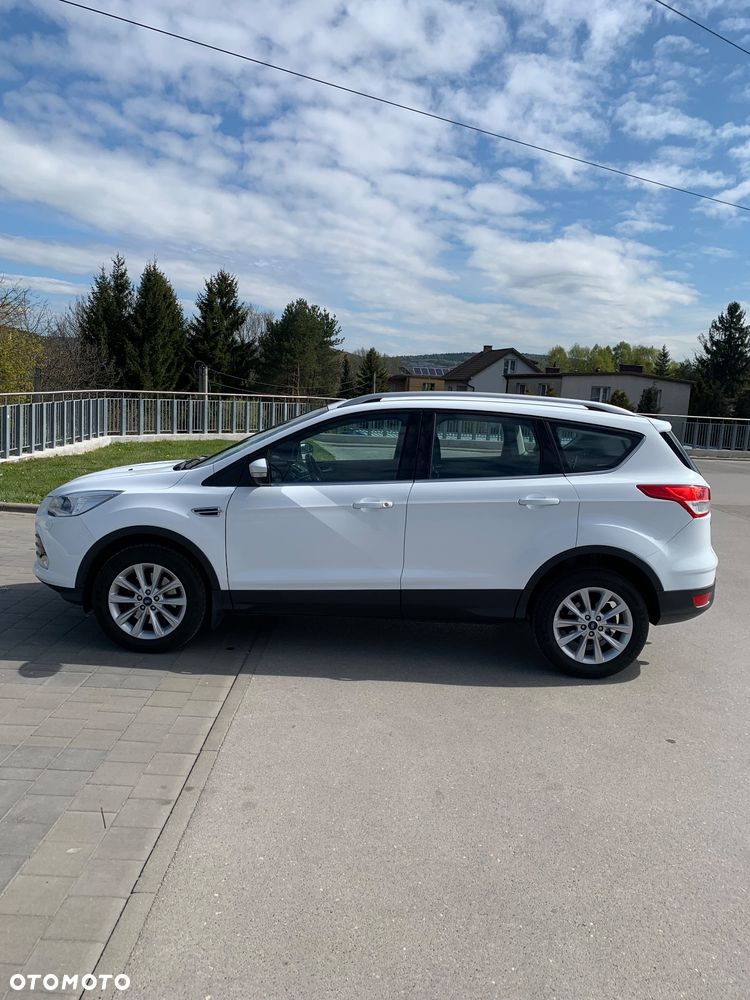 Ford Kuga 2.0 TDCi 2x4 Titanium - 5
