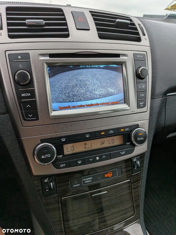 Toyota Avensis 2.0 Prestige EU5 MS - 27