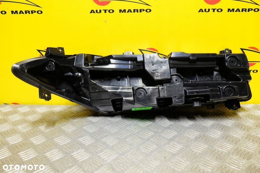 CHEVROLET CORVETTE C8 2019- LAMPA TYŁ PRAWA TYLNA LED USA - 7