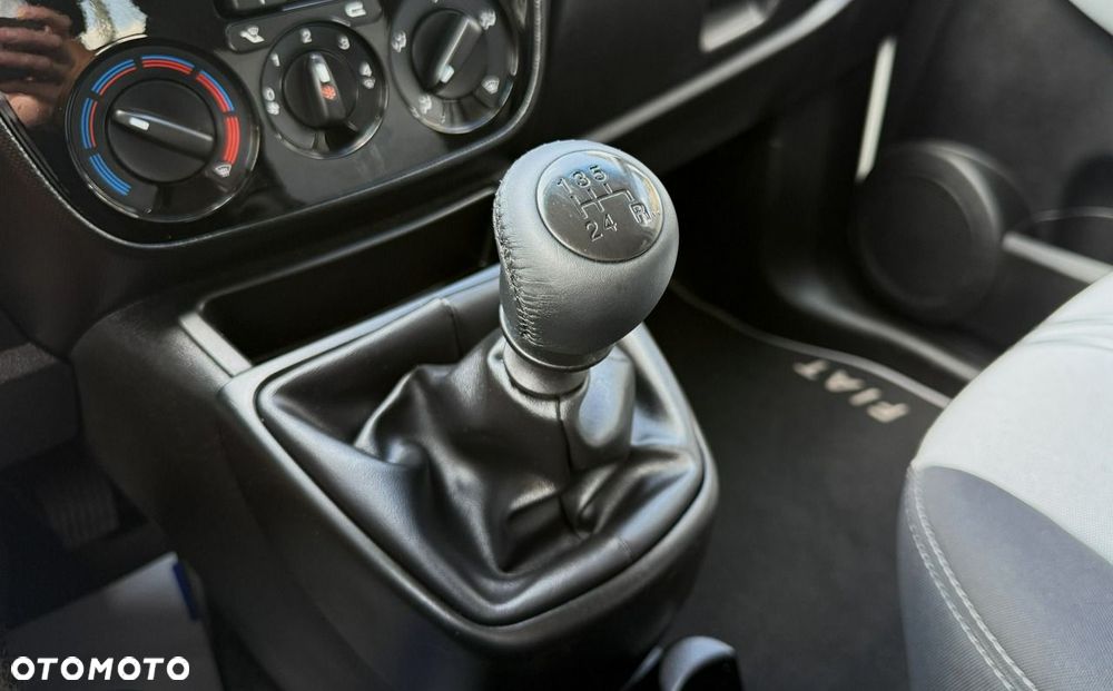 Fiat Qubo 1.4 8V Pop - 32
