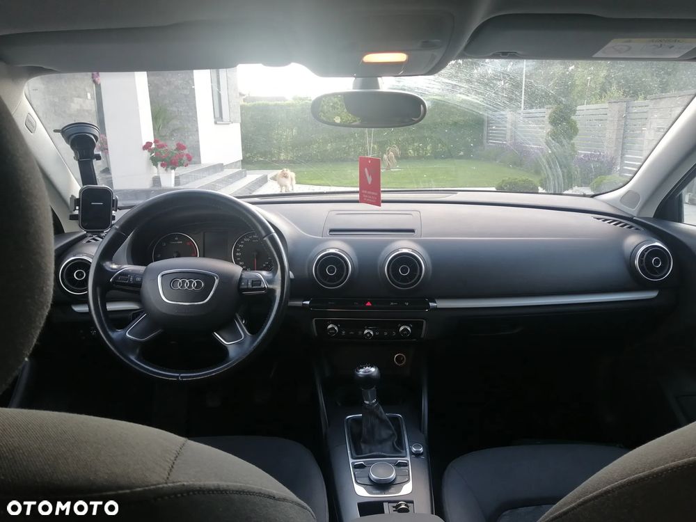 Audi A3 Sportback 1.6 TDI (clean diesel) Attraction - 5