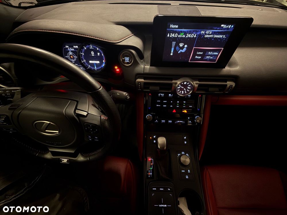 Lexus IS 200t / 300 F Sport - 11