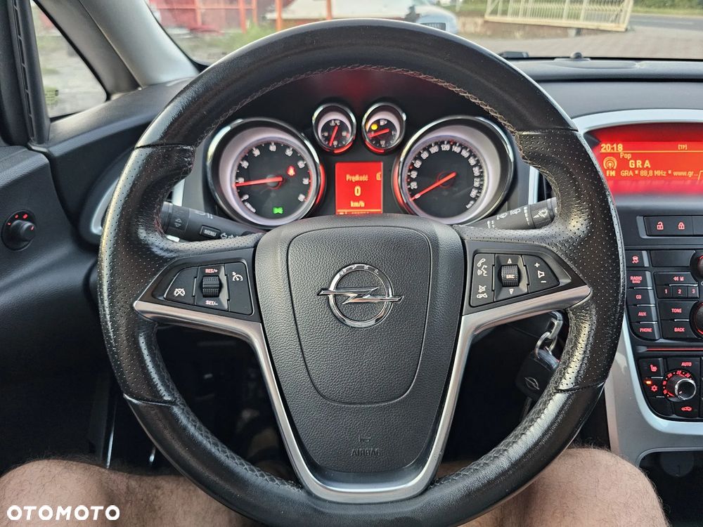 Opel Astra - 16