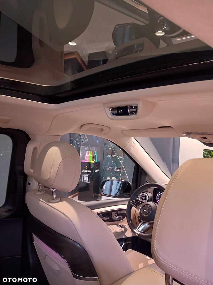Mercedes-Benz Klasa V 300 d 4-Matic Exclusive 9G-Tronic (d³ugi) - 13