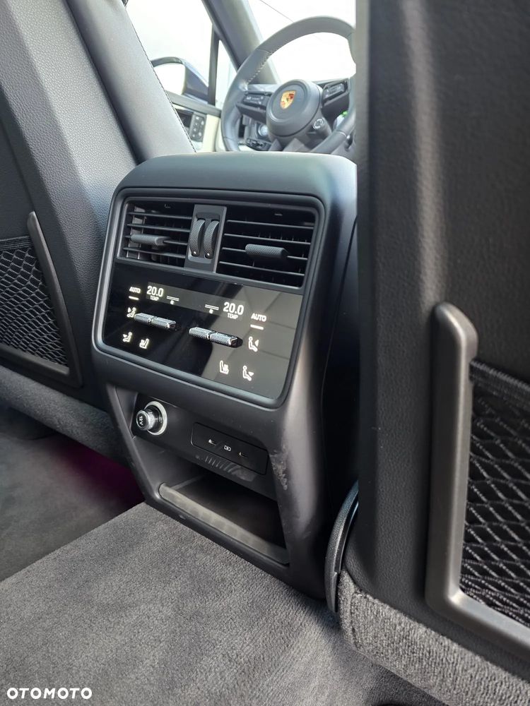 Porsche Cayenne S E-Hybrid PHEV - 40