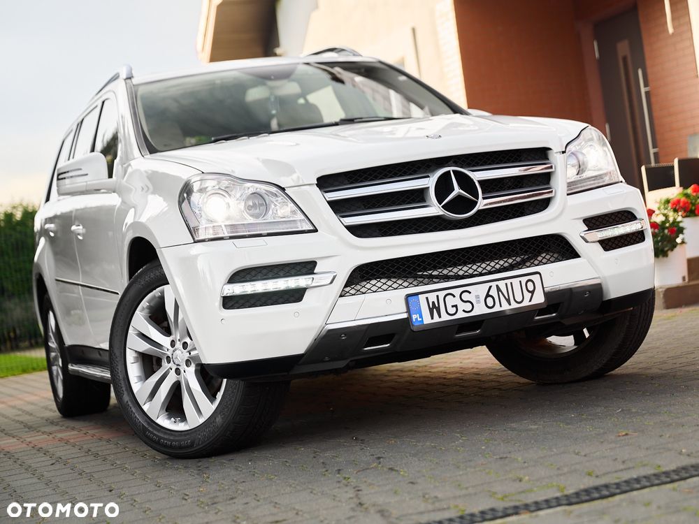 Mercedes-Benz GL 450 4Matic 7G-TRONIC - 1