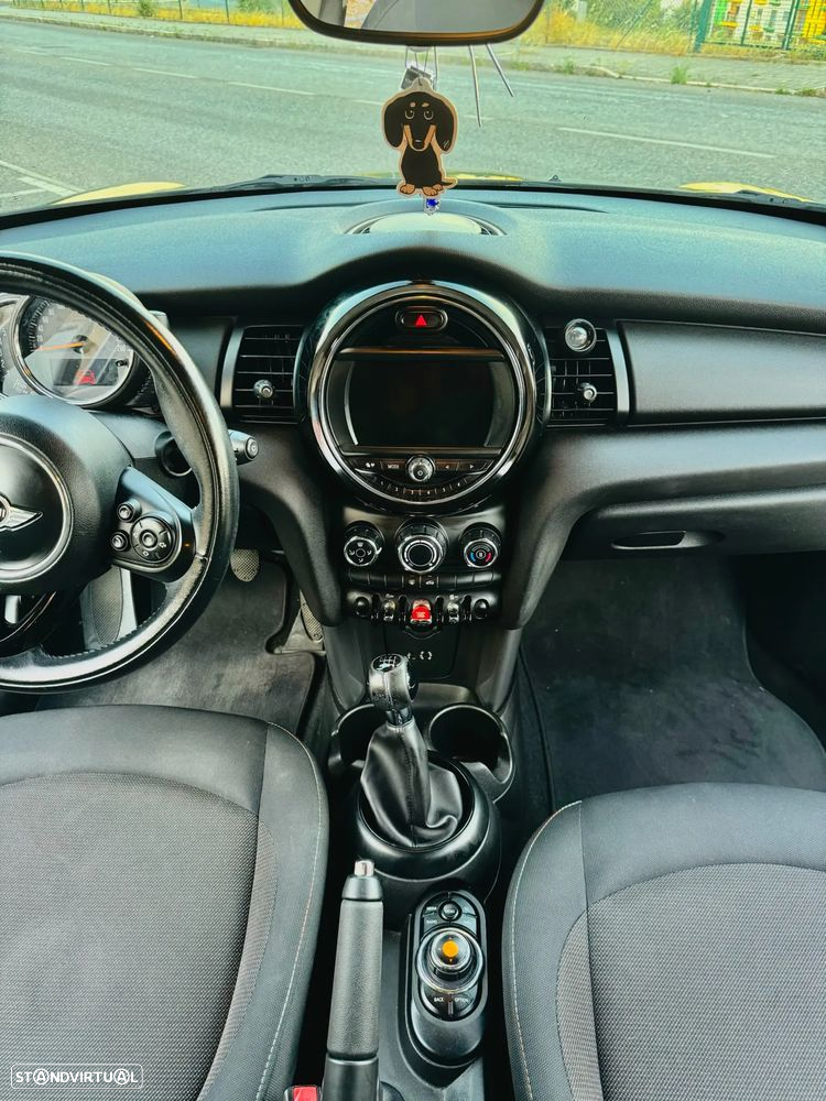 MINI 5 Portas One D - 10