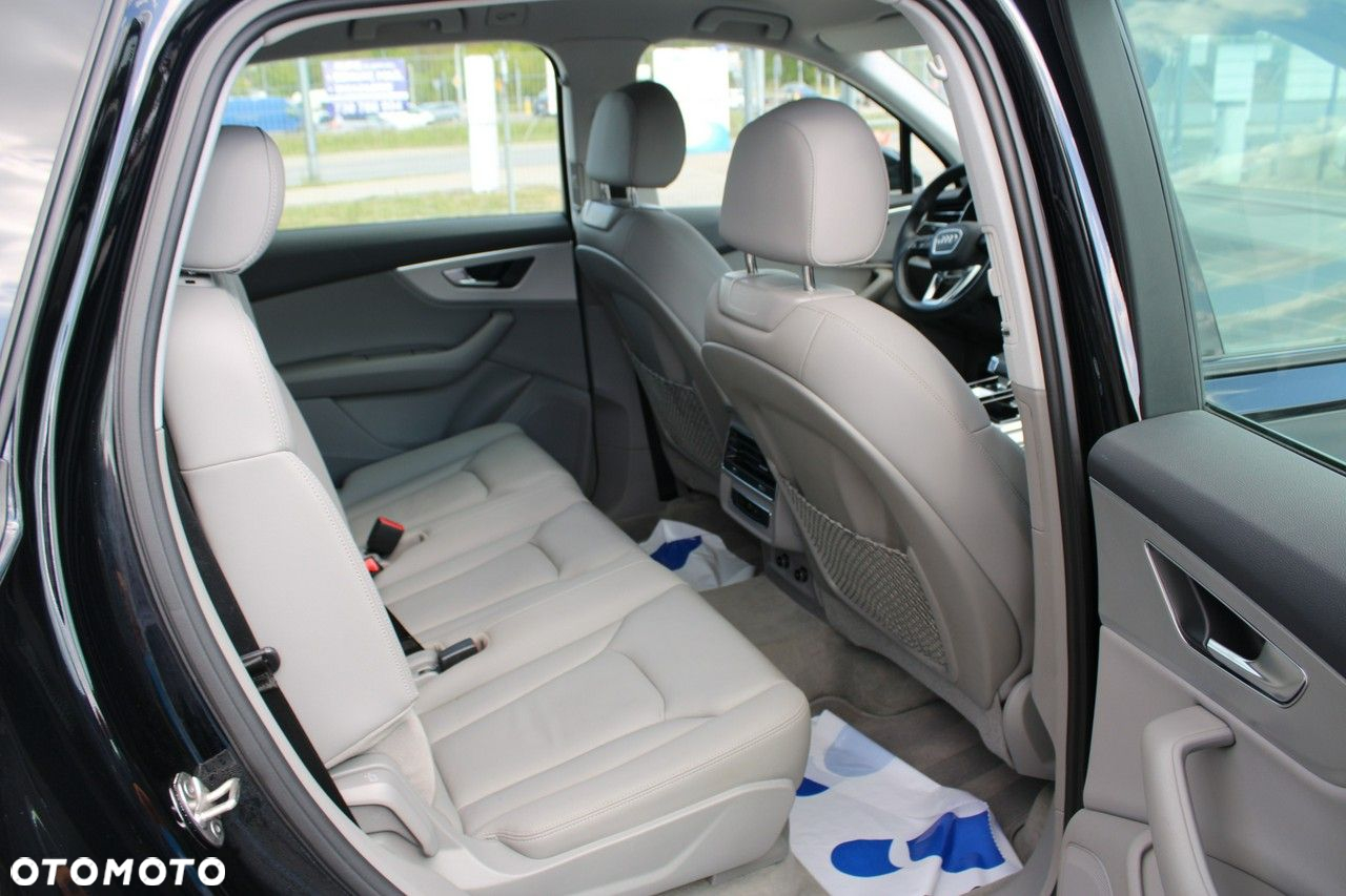 Audi Q7 - 35