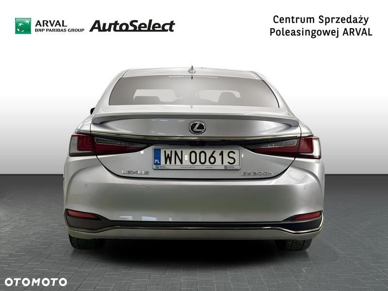 Lexus ES 300h F Sport Edition - 5