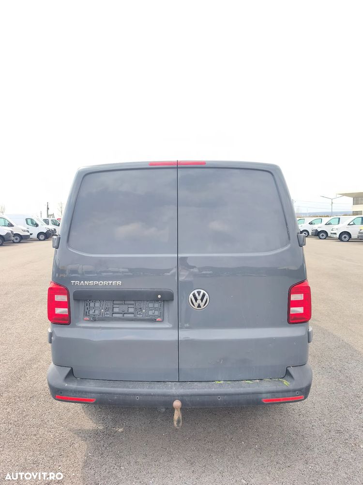 Volkswagen Transporter - 9