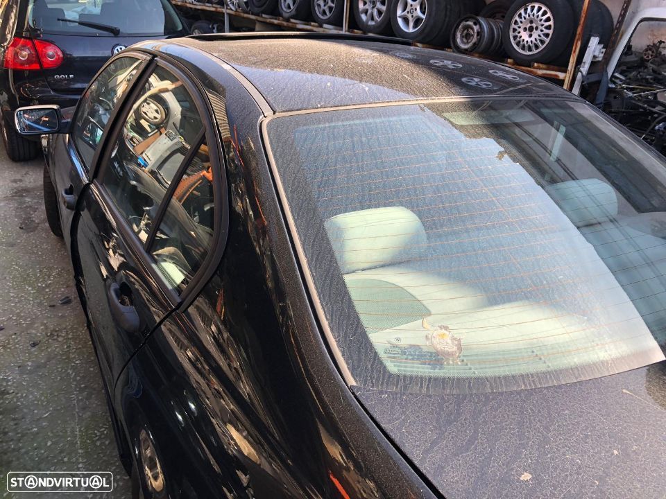 BMW 320d 136CV de 2000 para peças - 2