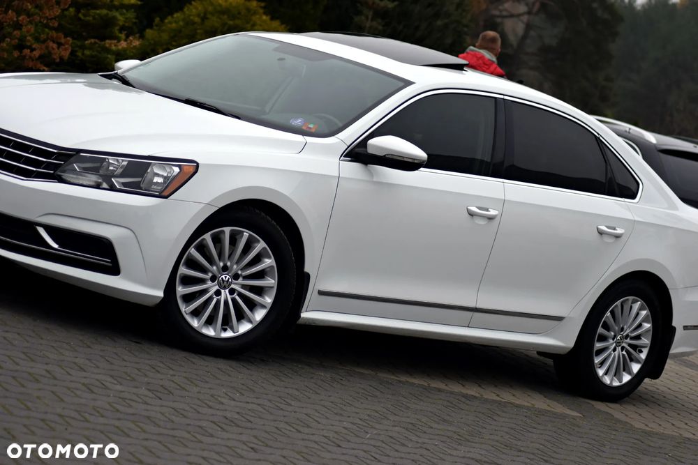 Volkswagen Passat - 17