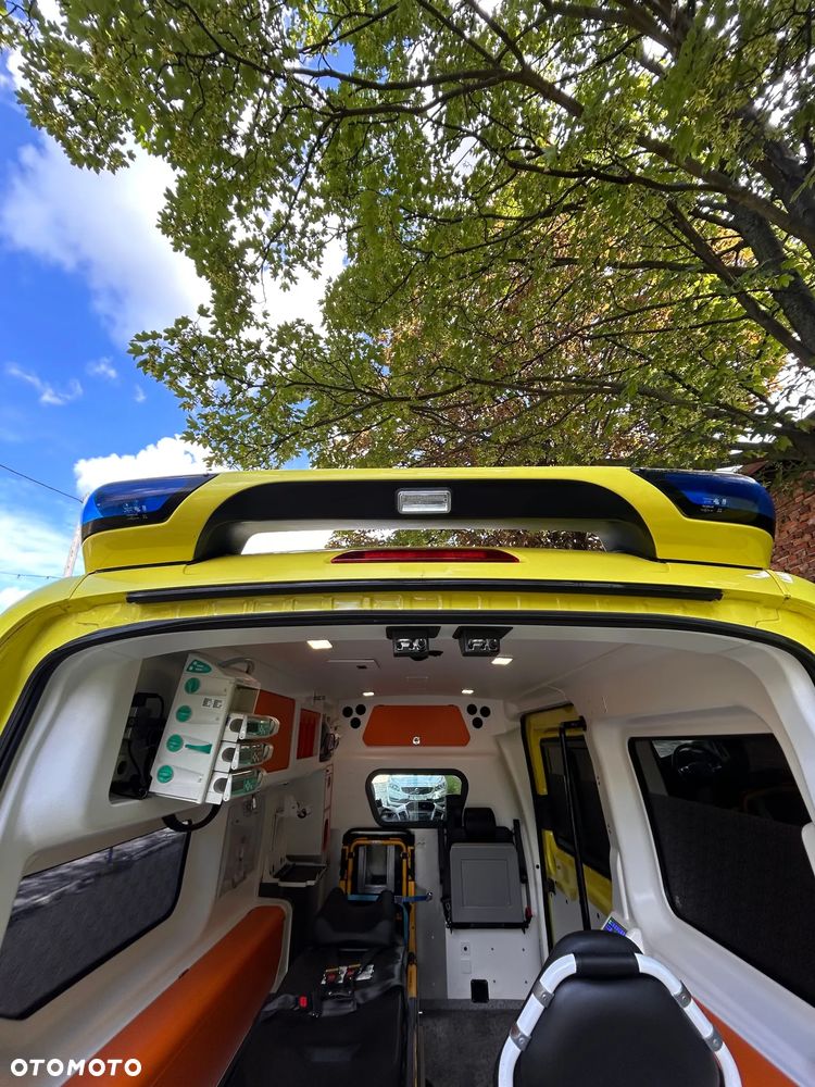 Ford Transit - 13