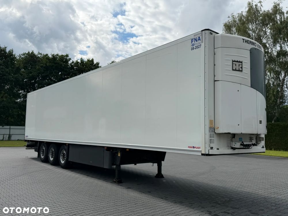 Schmitz Cargobull SKO 24 - 2
