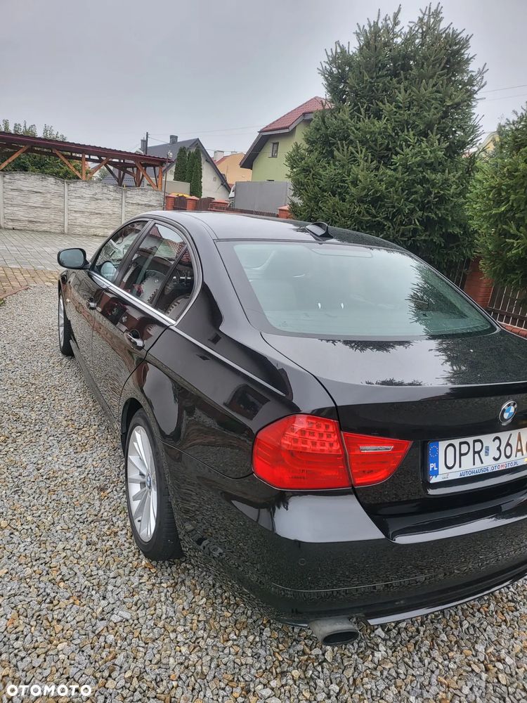 BMW Seria 3 318i Touring Edition Exclusive - 8
