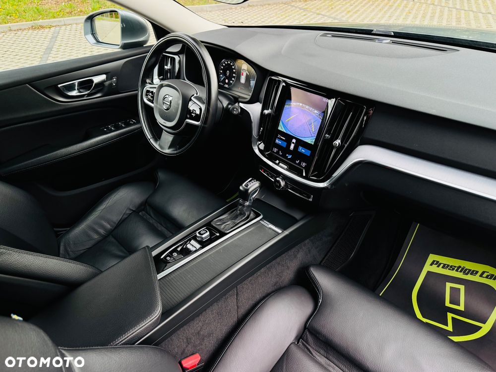 Volvo V60 D3 Geartronic Momentum Pro - 27