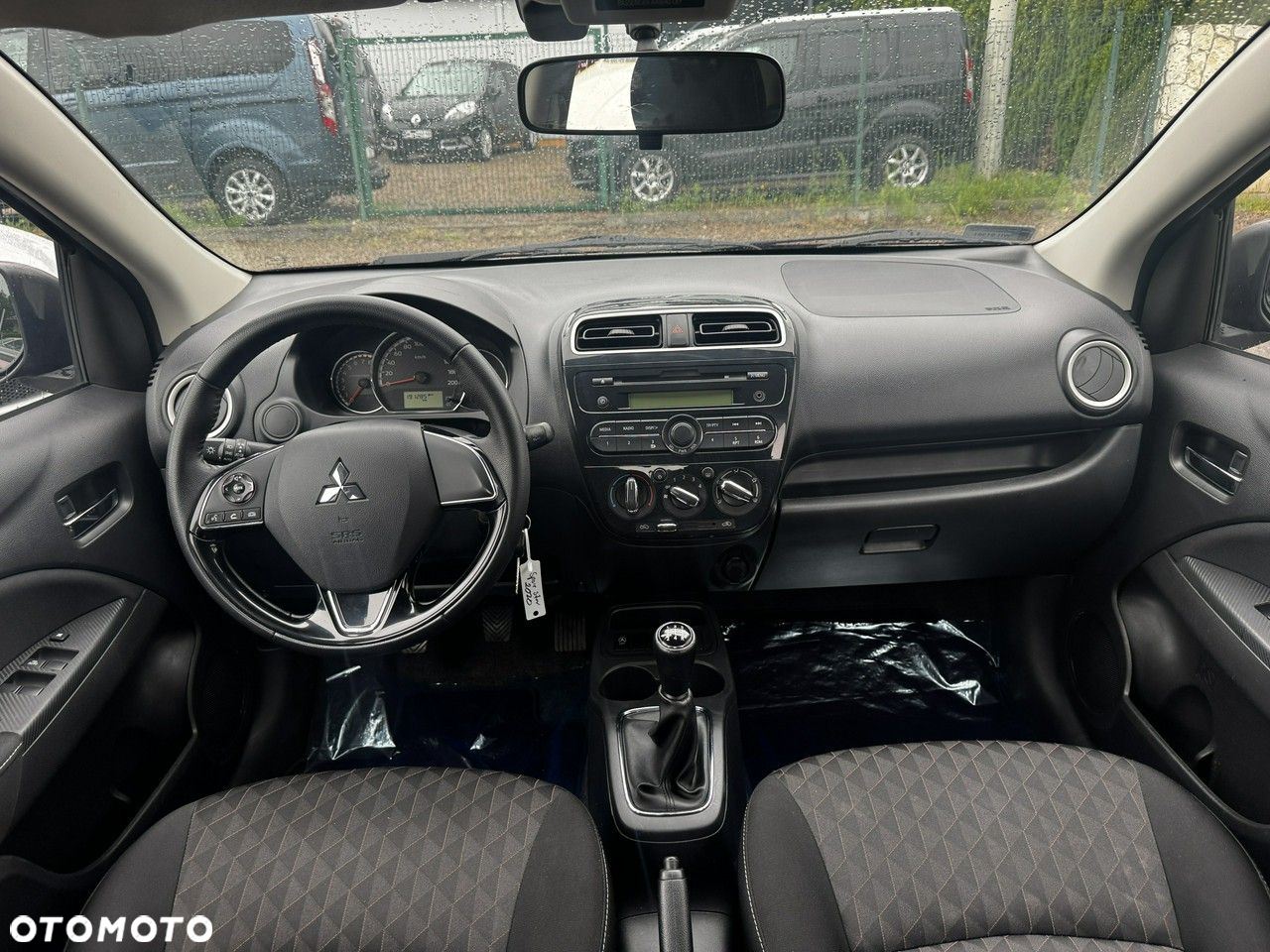 Mitsubishi Space Star - 11