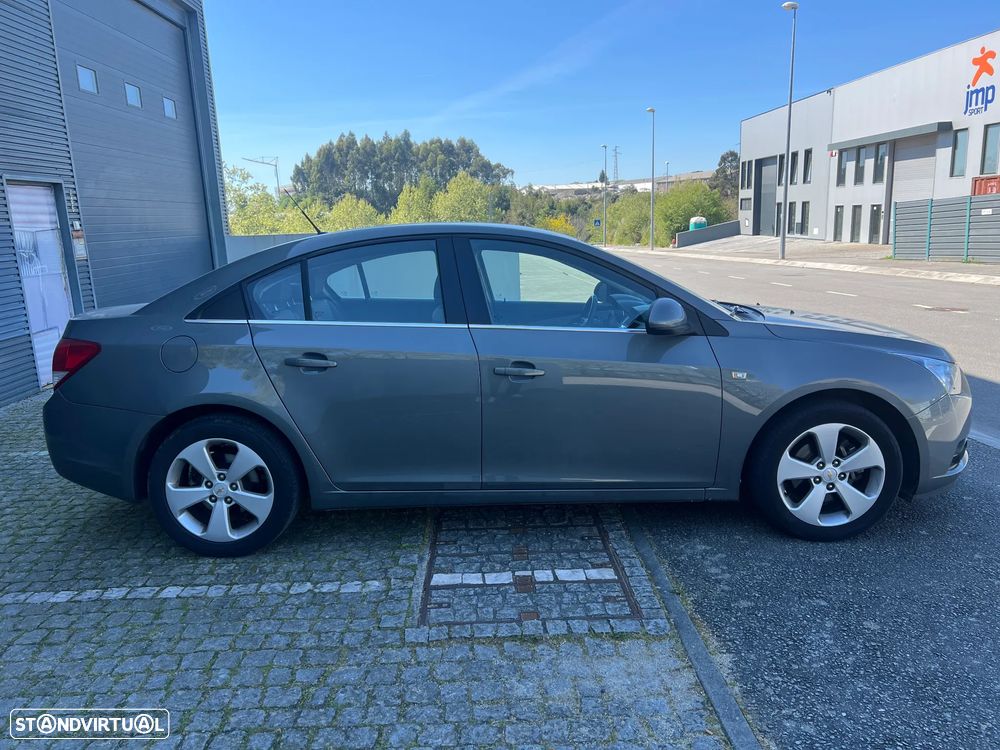 Chevrolet Cruze 2.0 VCDi LT - 12